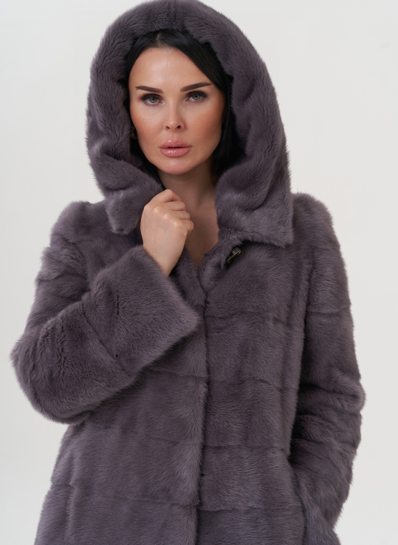 Шуба из норки с капюшоном 