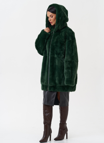 Шуба из меха кролика с капюшоном