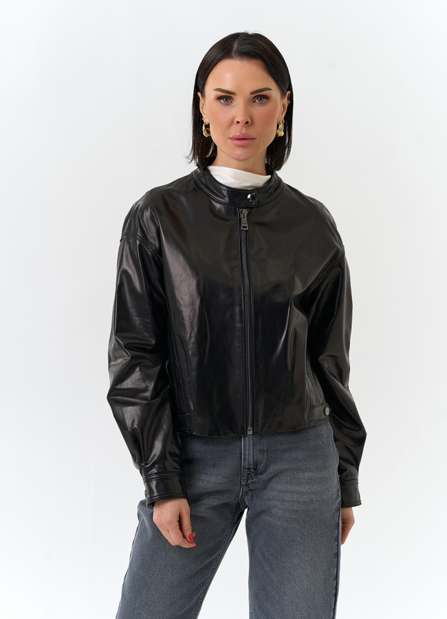 Женская короткая куртка из натуральной кожи  модель № 32530 в кредит