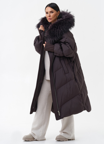 Длинный женский пуховик с капюшоном