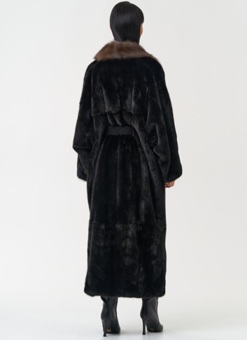 Норковая шуба с английским воротником из меха куницы