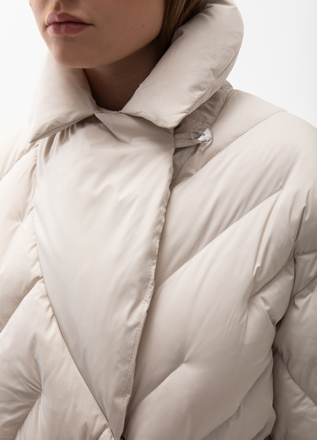 Женский пуховик с английским воротником модель № 28381 универмаг малина