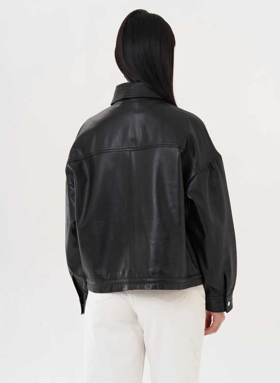 Кожаная куртка "бомбер" с кулиской по низу