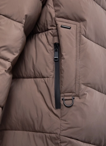 Женский пуховик с капюшоном 