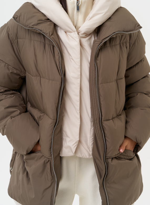 Женская зимняя куртка с капюшоном