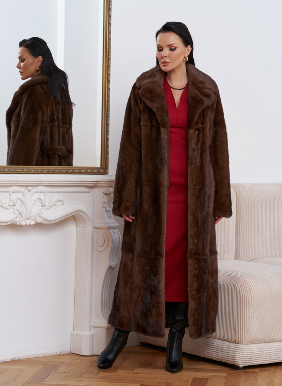 Длинная шуба из меха скандинавской норки