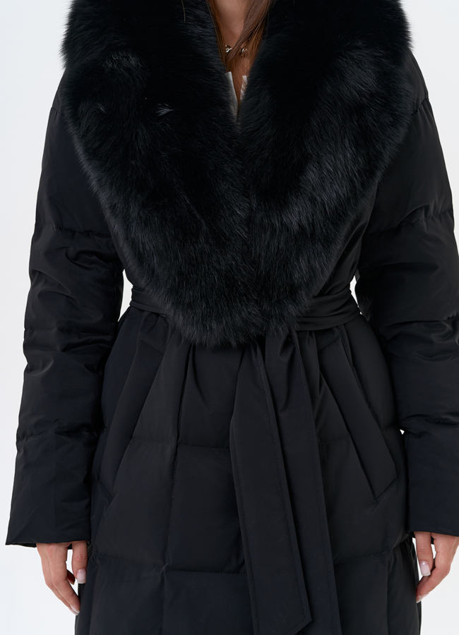 Женский пуховик с воротником из меха песца в черном цвете модель № 31416 универмаг малина