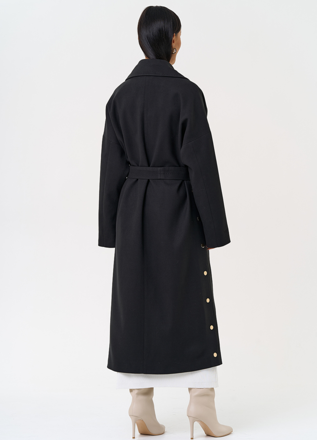 Женское пальто черного цвета с функциональными кнопками модель № 31408 в кредит