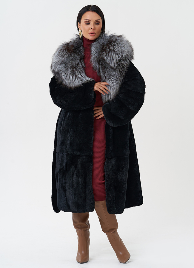 Шуба из меха кролика с капюшоном из чернобурки модель № 28905 универмаг малина