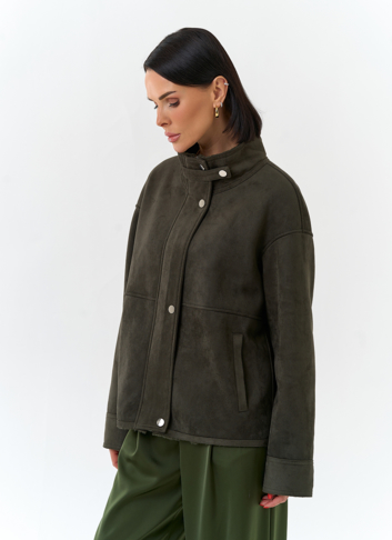 Женская дубленка из эко замши с воротником стойкой