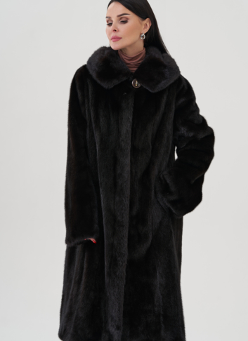 Шуба из норки в цвете махагон