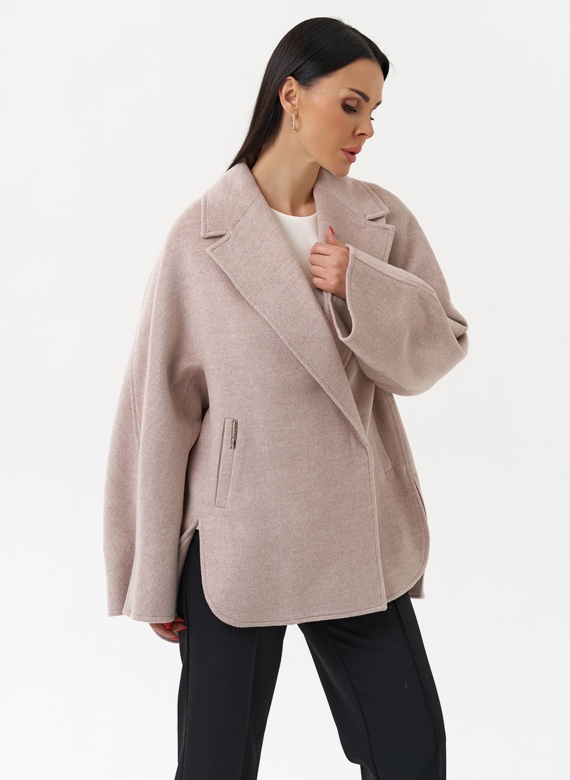 Укороченное пальто с английским воротником