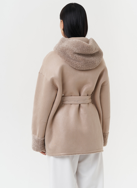 Дубленка из эко кожи с капюшоном