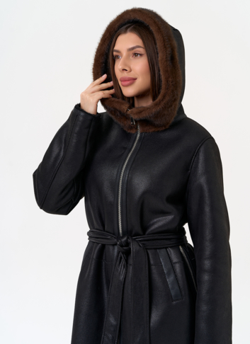 Женская дубленка из эко замши с поясом