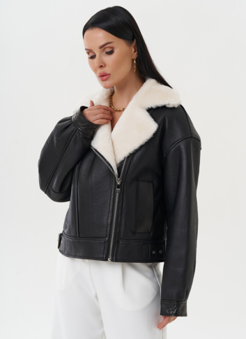 Натуральная дубленка черного цвета