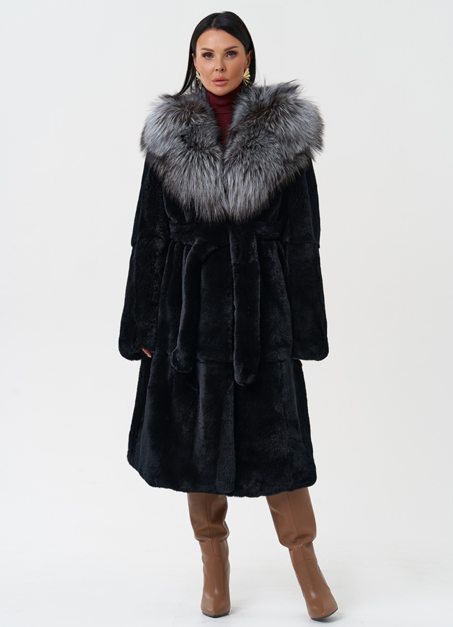 Шуба из меха кролика с капюшоном из чернобурки модель № 28905 универмаг малина