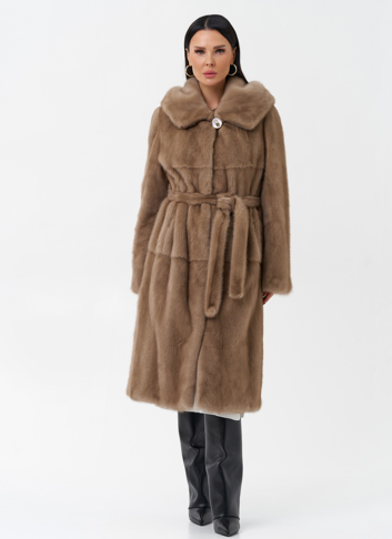 Длинная шуба с капюшоном 