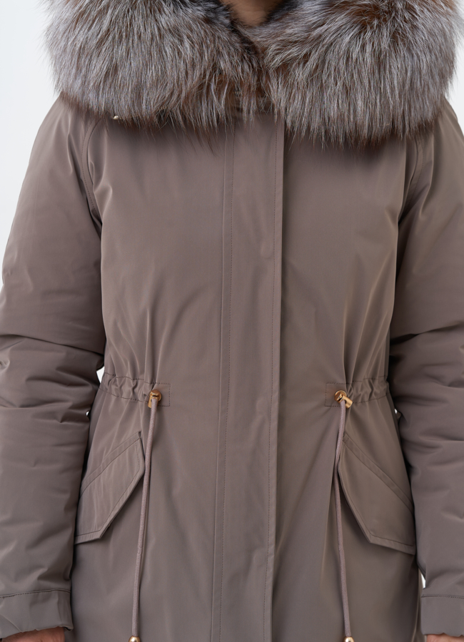 Парка женская с отделкой из меха чернобурки модель № 29187 универмаг малина