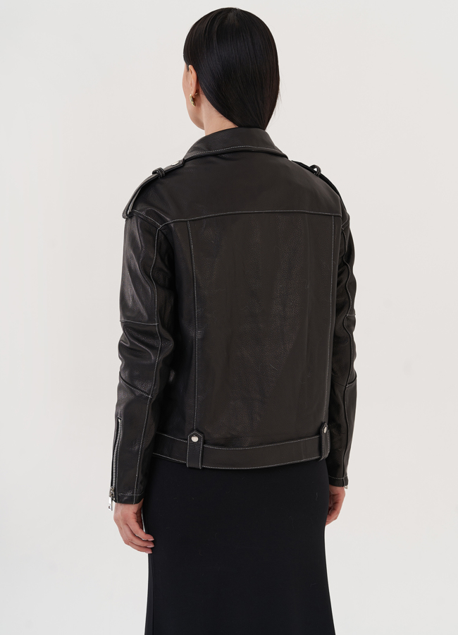 Кожаная куртка с контрастной строчкой модель № 597 универмаг малина