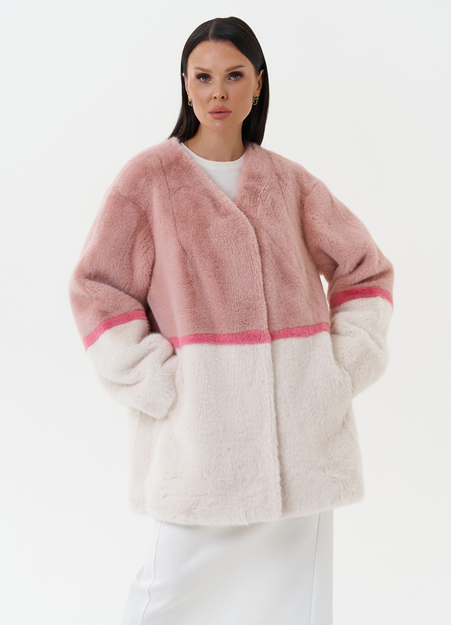 Женская шуба из эко меха в светлом оттенке модель № 27790 в рассрочку