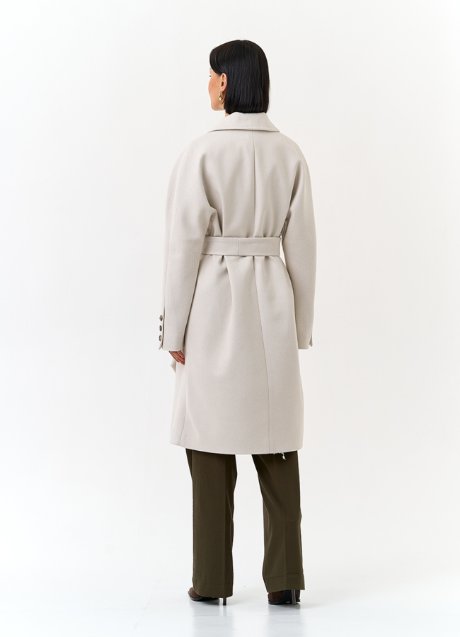 Светлое женское пальто с поясом модель № 32818 в рассрочку