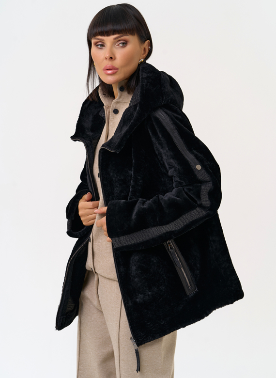 Женская двухсторонняя дубленка с капюшоном