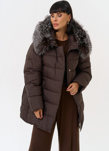 Женский пуховик с капюшоном из меха чернобурки