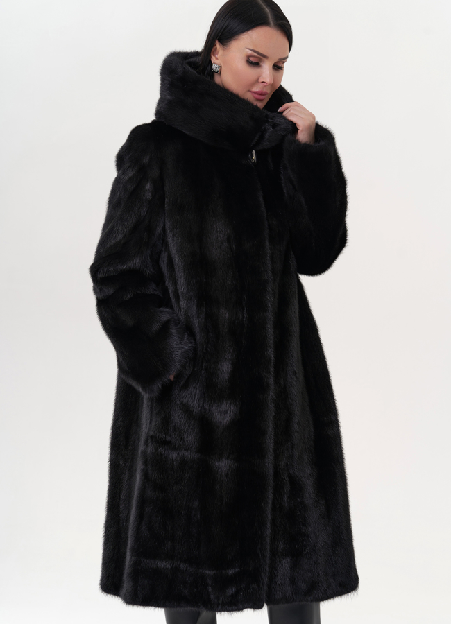 Норковая шуба черного цвета модель № 26124 универмаг малина