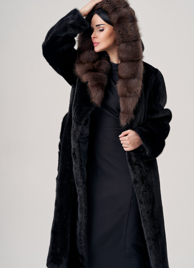 Шуба из норки с капюшоном  модель № 25003 универмаг малина