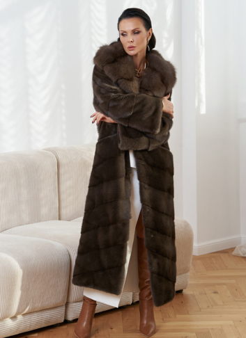 Норковая шуба с отделкой из меха куницы